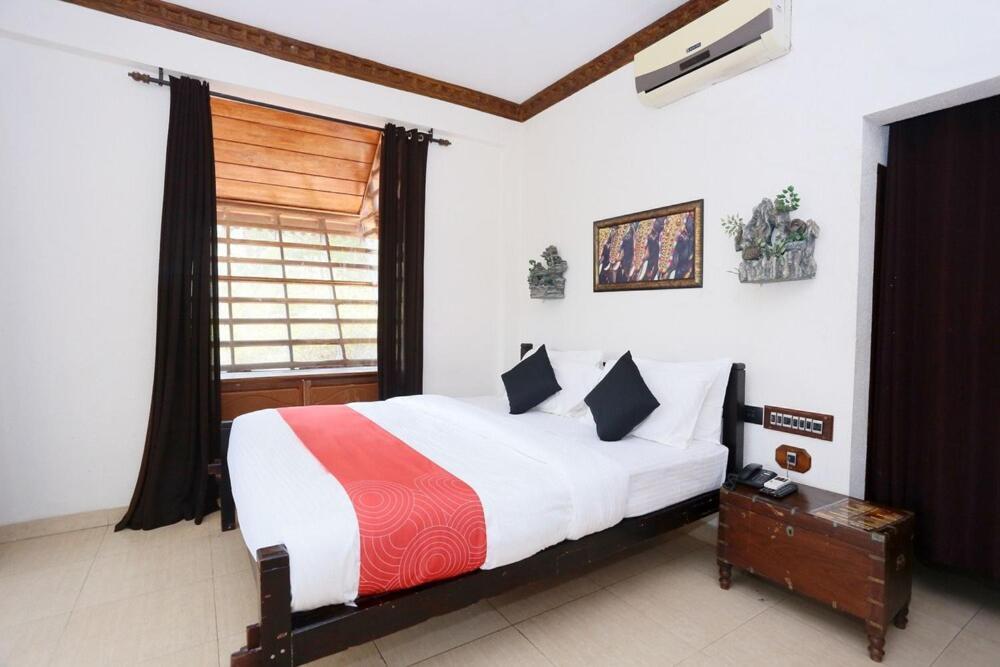 Kovalam Beach Hotel מראה חיצוני תמונה